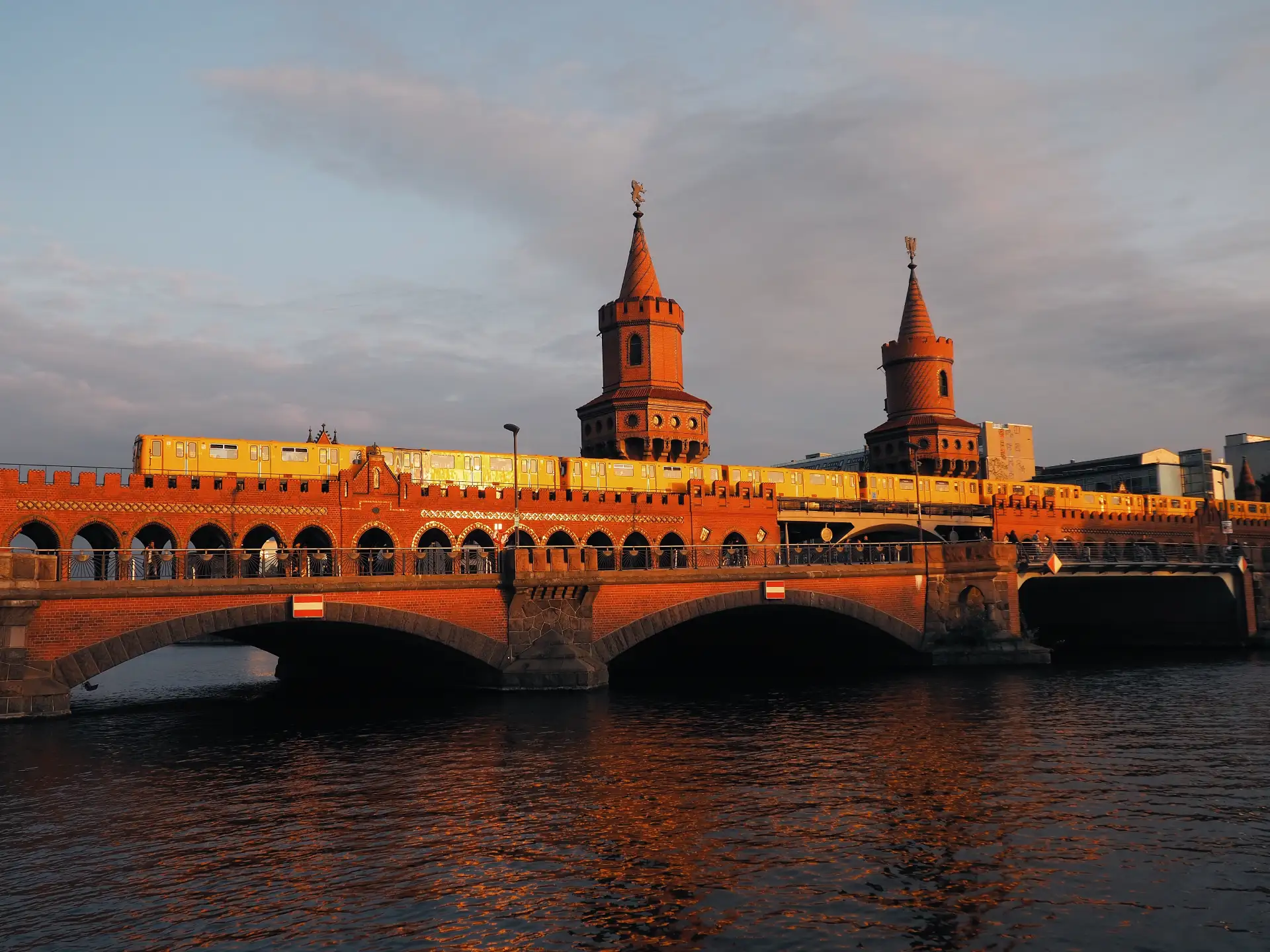 Oberbaumbrücke en Berlín