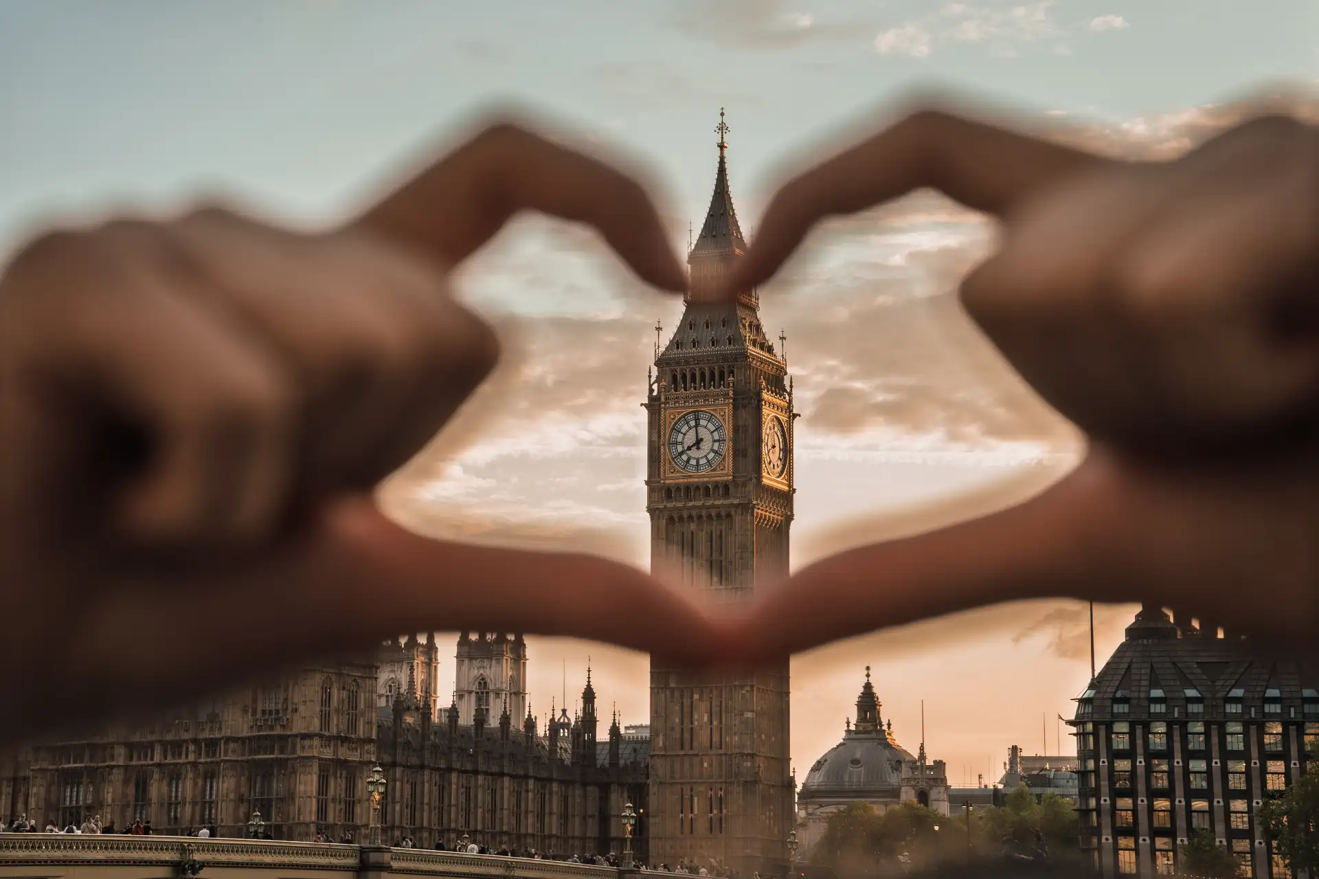 DÍA 1: El corazón histórico y la realeza británica
