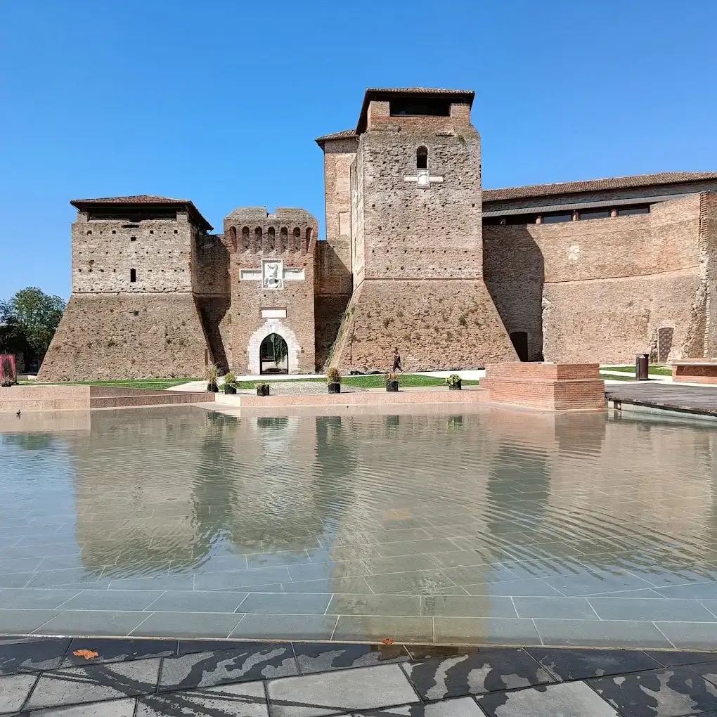Castillo Sismondo
