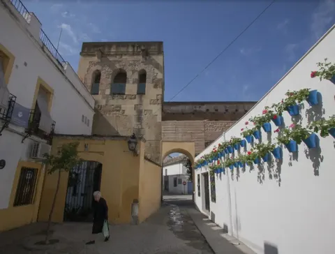 Arco y Torre de Belén