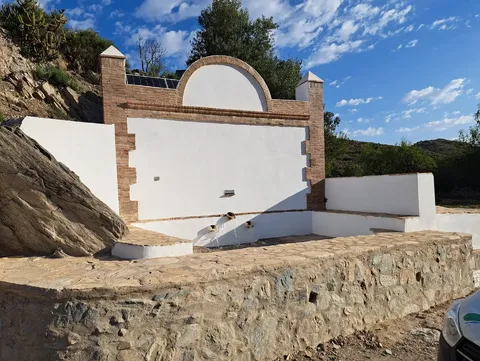 Fuente de Arriba