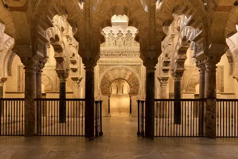 Mezquita-Catedral y sus alrededores