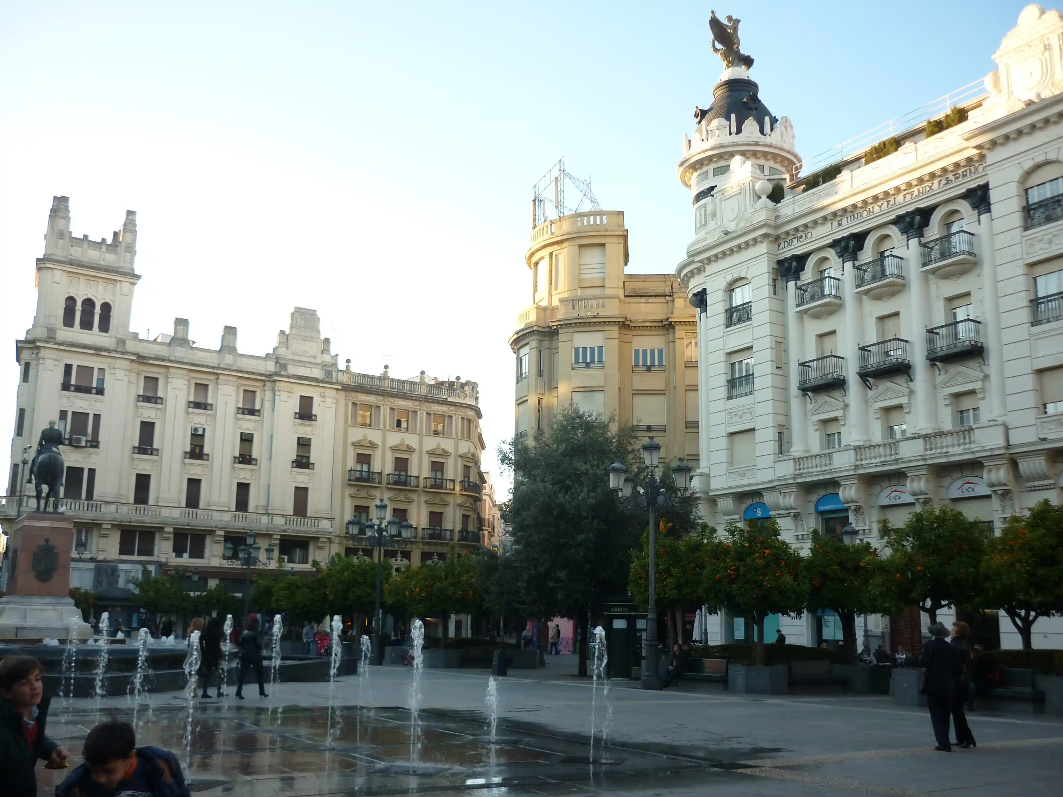 Zentrum von Córdoba. Plaza de las Tendillas und seine Umgebung